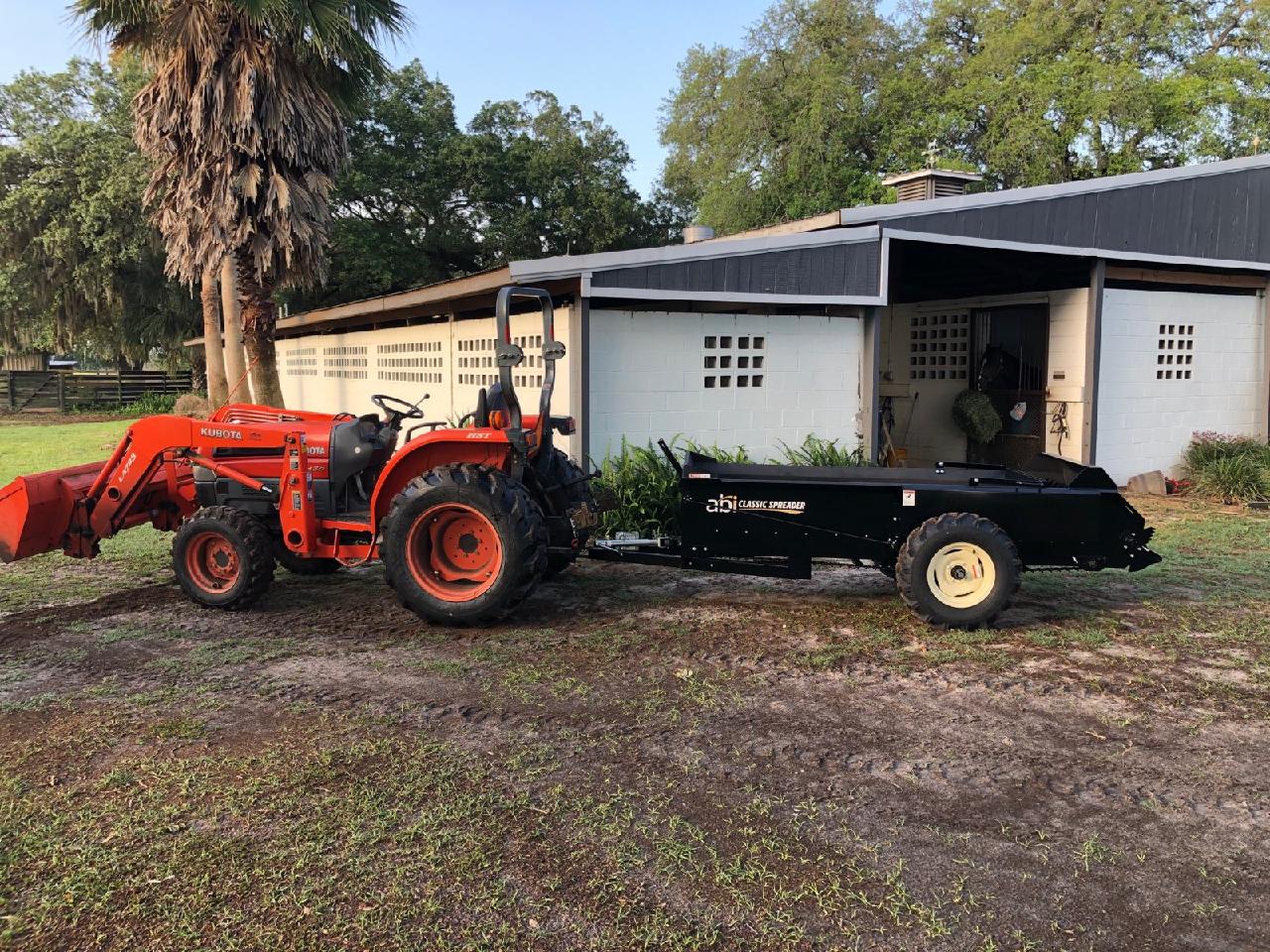 Kubota Tractor ABI 65 ft³ Compact Manure Spreading Manure Management