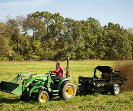 Mid-Sized 85 cu ft PTO Manure Spreader