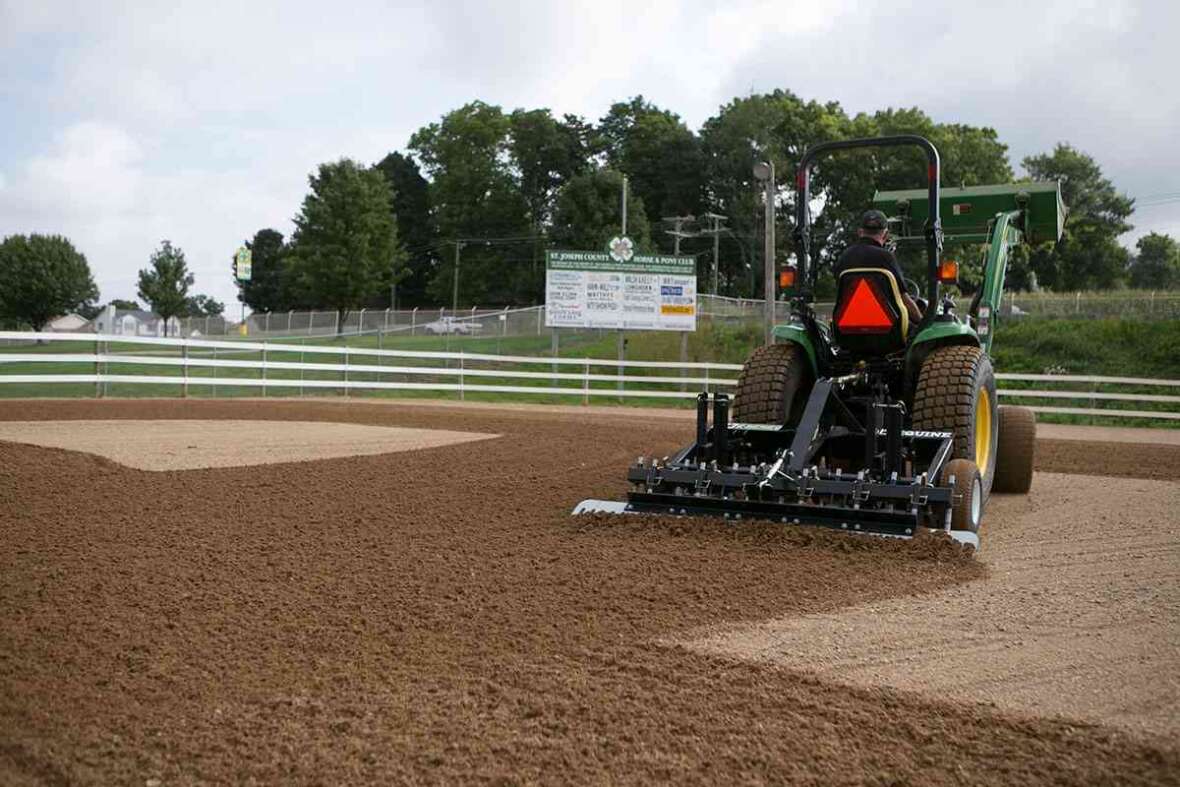 TR3 E Series Arena Drag Best Selling Arena Equipment ABI Equine