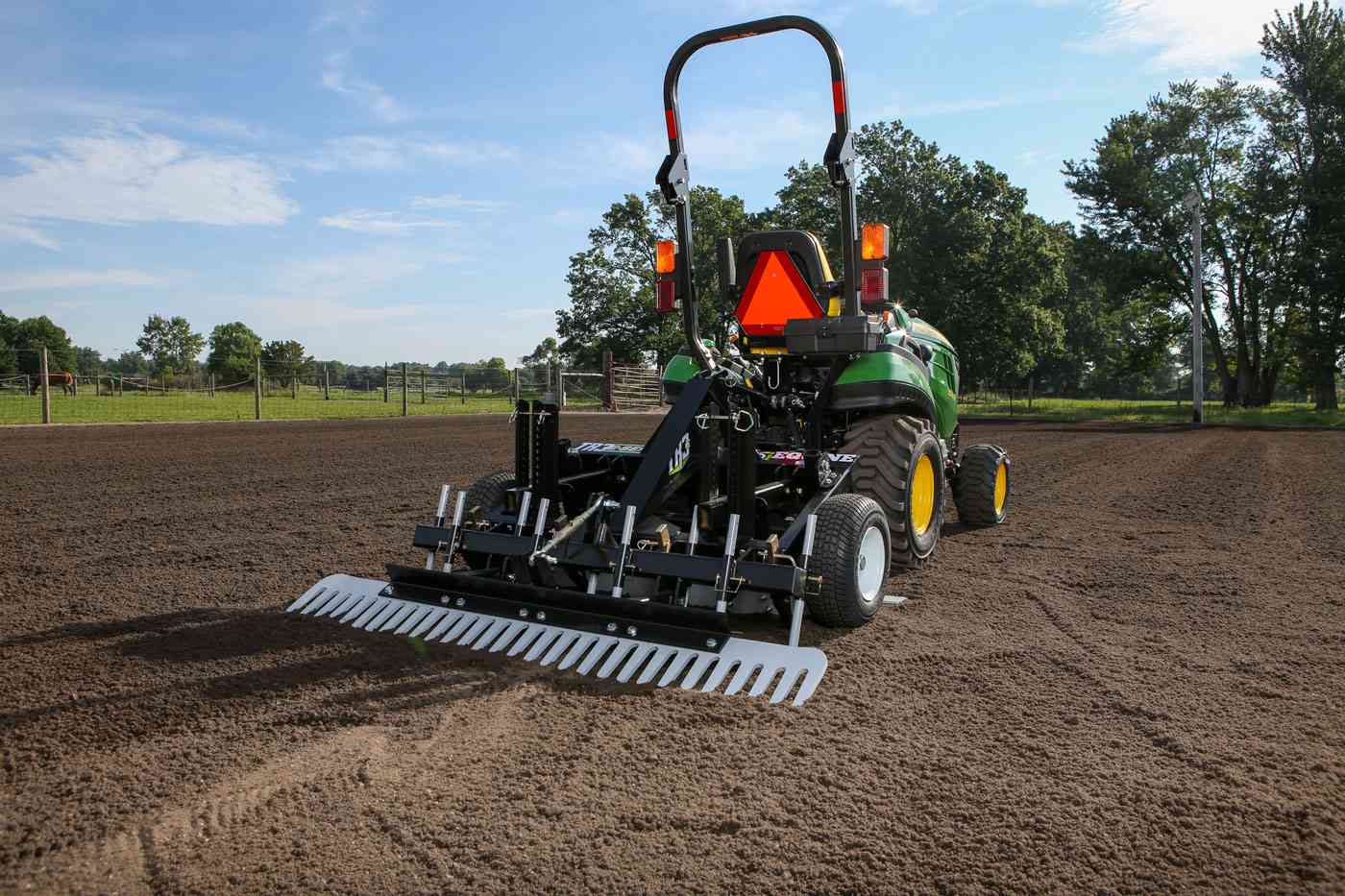 TR3 E Series Arena Drag Best Selling Arena Equipment ABI Equine