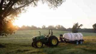 Tractor 1000 Gallon Water Trailer