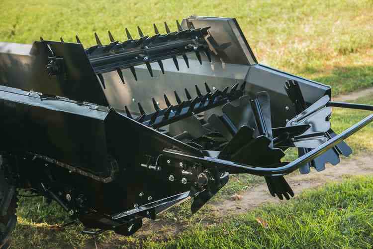 Tractor 85 ground drive manure spreader shredder bar