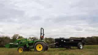 John Deere Tractor pull behind 125 PTO Manure Spreader for farms