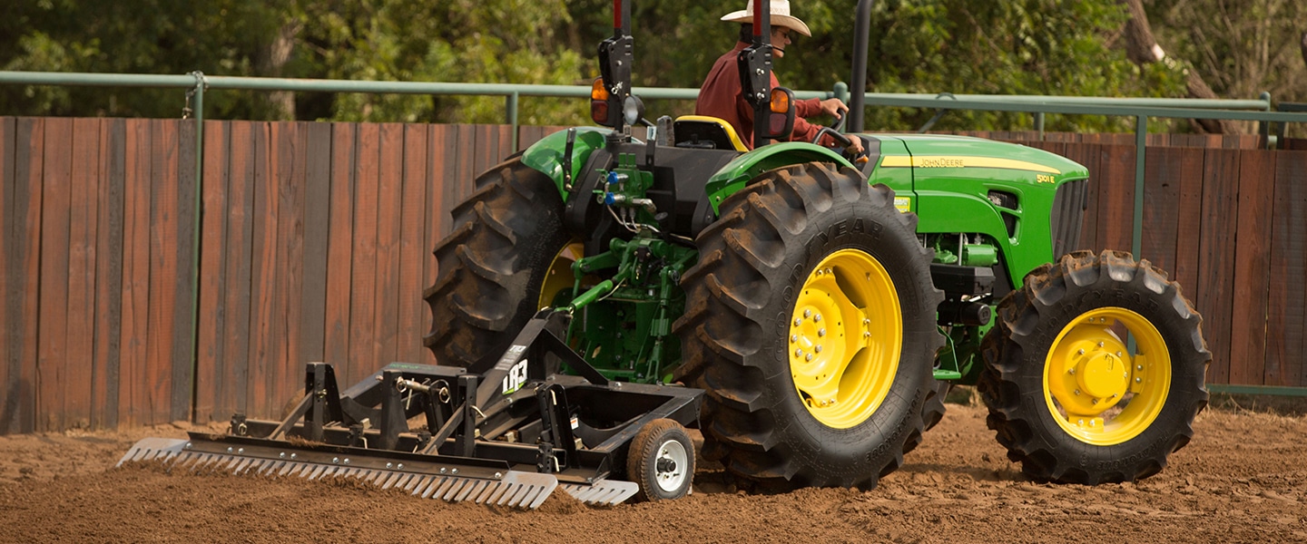 Tractor with all-in-one attachment TR3