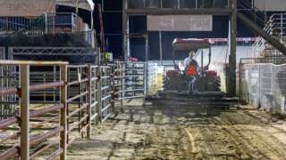 TR3 Rodeo going into an arena