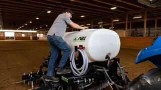 Dragmaster Horizon demonstrating how to step up to open the water tank.