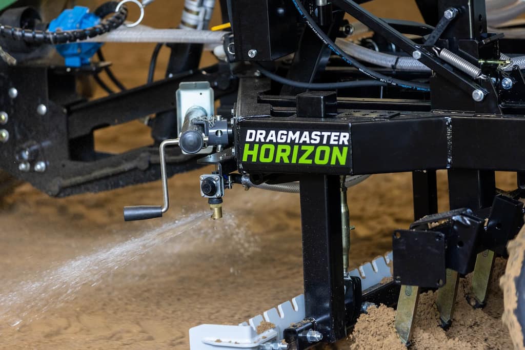 DragMaster Horizon water sprayer in action